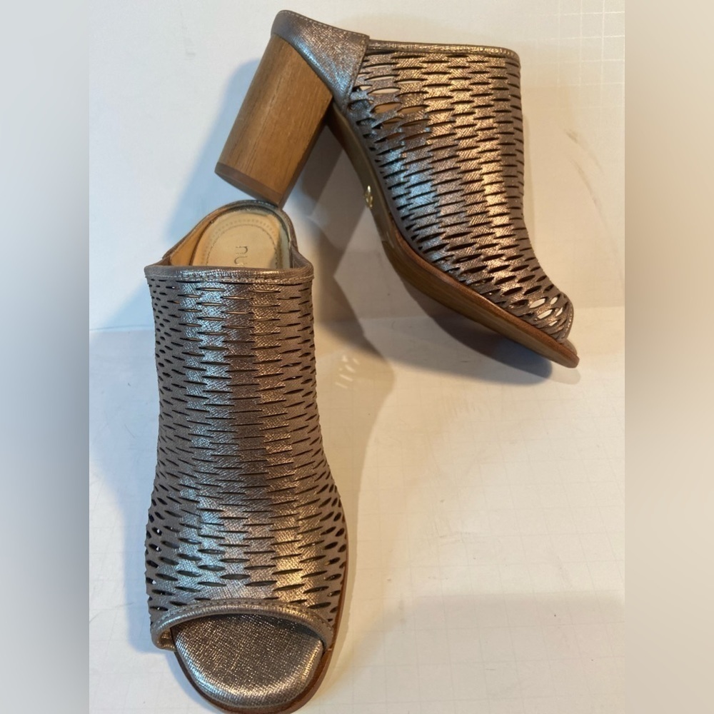 Nurture~Metallic Cool Gold Leather~Laser Cut-Out~Wooden Block Heel Mule~Size 6.5